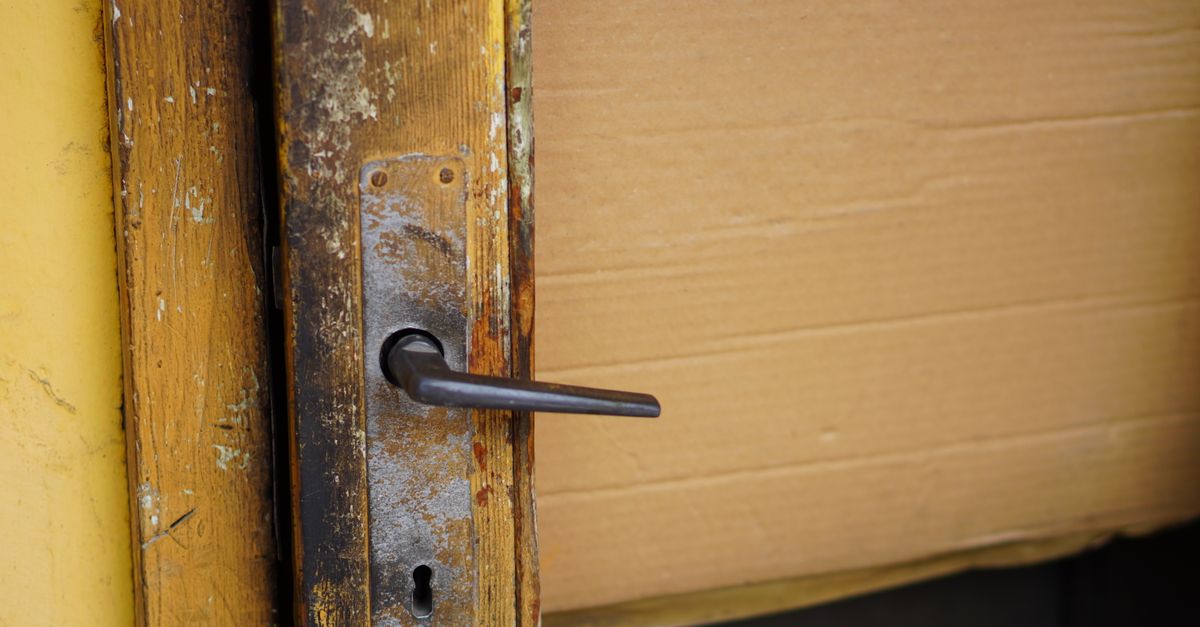 What a Professional House Lockout Service Actually Involves — Irvington Locksmith Pro